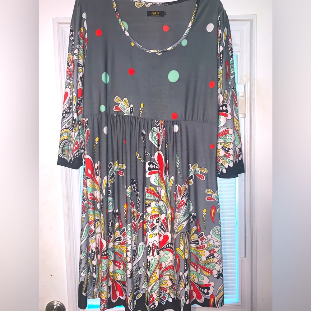 Tunic with beautiful colors and pattern